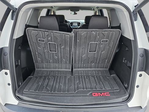 Used 2017 GMC Acadia SLE w/ Driver Alert Package I image 13