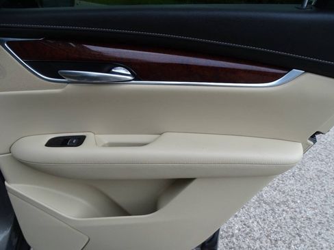 Used 2017 Cadillac XT5 Luxury AWD/4WD image 43