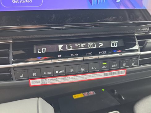 New 2026 Toyota Sienna Platinum AWD/4WD image 20