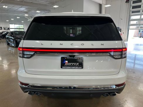 Used 2022 Lincoln Aviator Reserve w/ Class IV Trailer Tow Package image 7