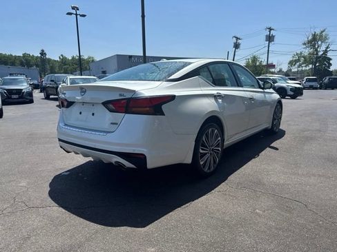 Used 2023 Nissan Altima 2.5 SL AWD/4WD image 2