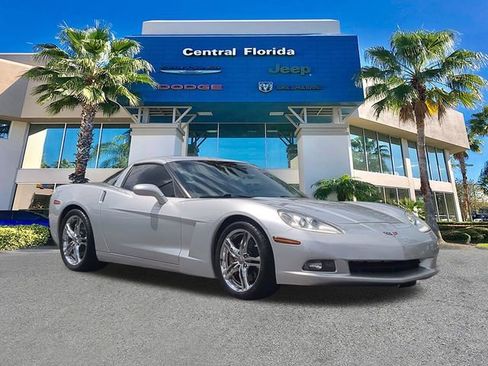 Used 2009 Chevrolet Corvette Coupe w/ Z51 Performance Package image 2