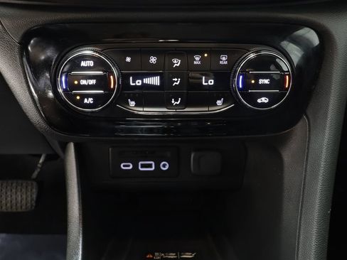 Used 2023 Buick Encore GX Essence w/ Advanced Technology Package AWD/4WD image 13