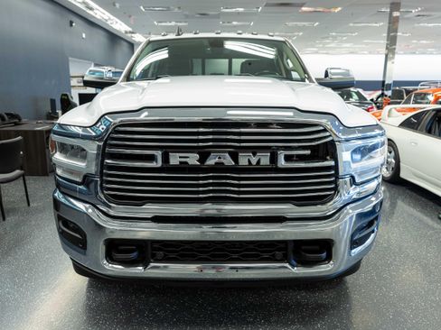 Used 2021 RAM 3500 Laramie AWD/4WD image 2