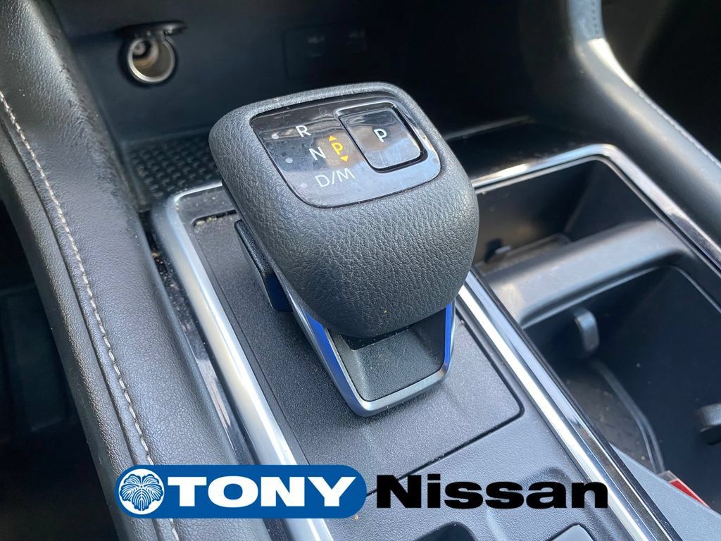 Used 2024 Nissan Pathfinder SV FWD image 27
