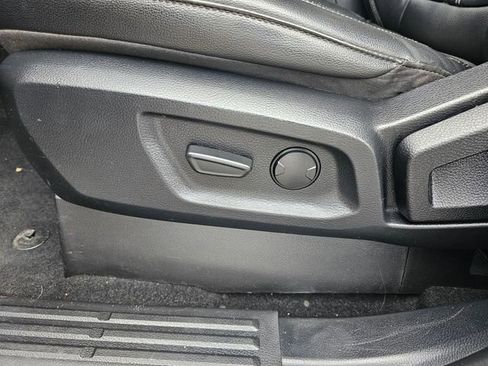 Used 2019 Ford Ranger Lariat w/ FX4 Off-Road Package AWD/4WD image 14