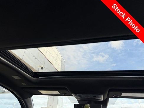 Used 2024 Toyota Tacoma TRD Off-Road AWD/4WD image 15