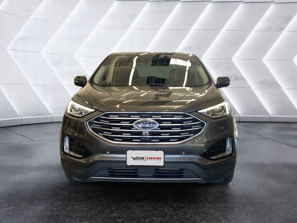 Used 2020 Ford Edge Titanium w/ Equipment Group 301A AWD/4WD image 2