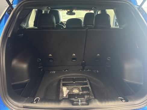 Used 2024 Jeep Compass Limited image 5