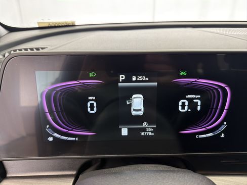 Used 2025 Kia Sportage X-Line image 9