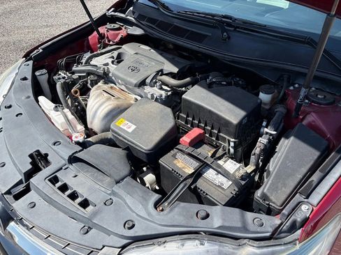 Used 2017 Toyota Camry XSE FWD image 25