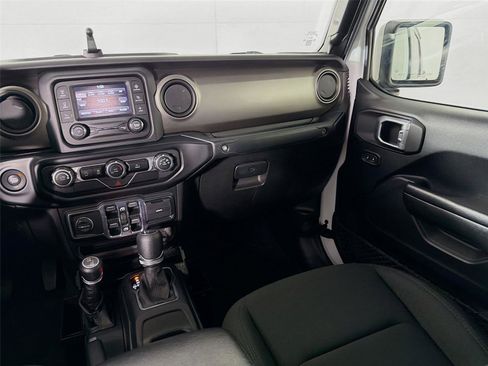 Used 2020 Jeep Gladiator Sport w/ Quick Order Package 24S AWD/4WD image 22
