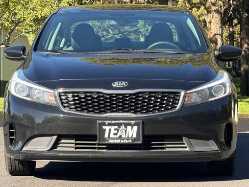 Used 2017 Kia Forte LX FWD image 9