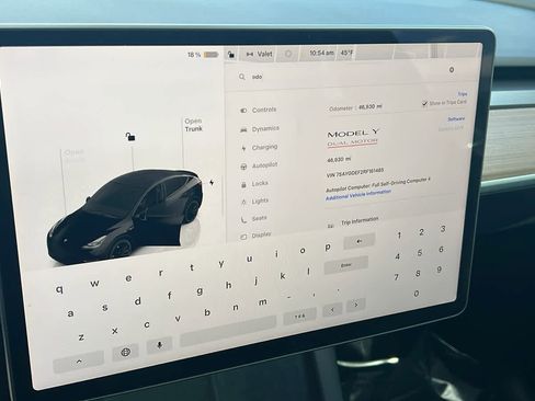 Used 2024 Tesla Model Y Performance image 21