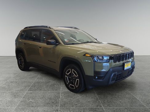 New 2026 Jeep Cherokee Laredo AWD/4WD image 7