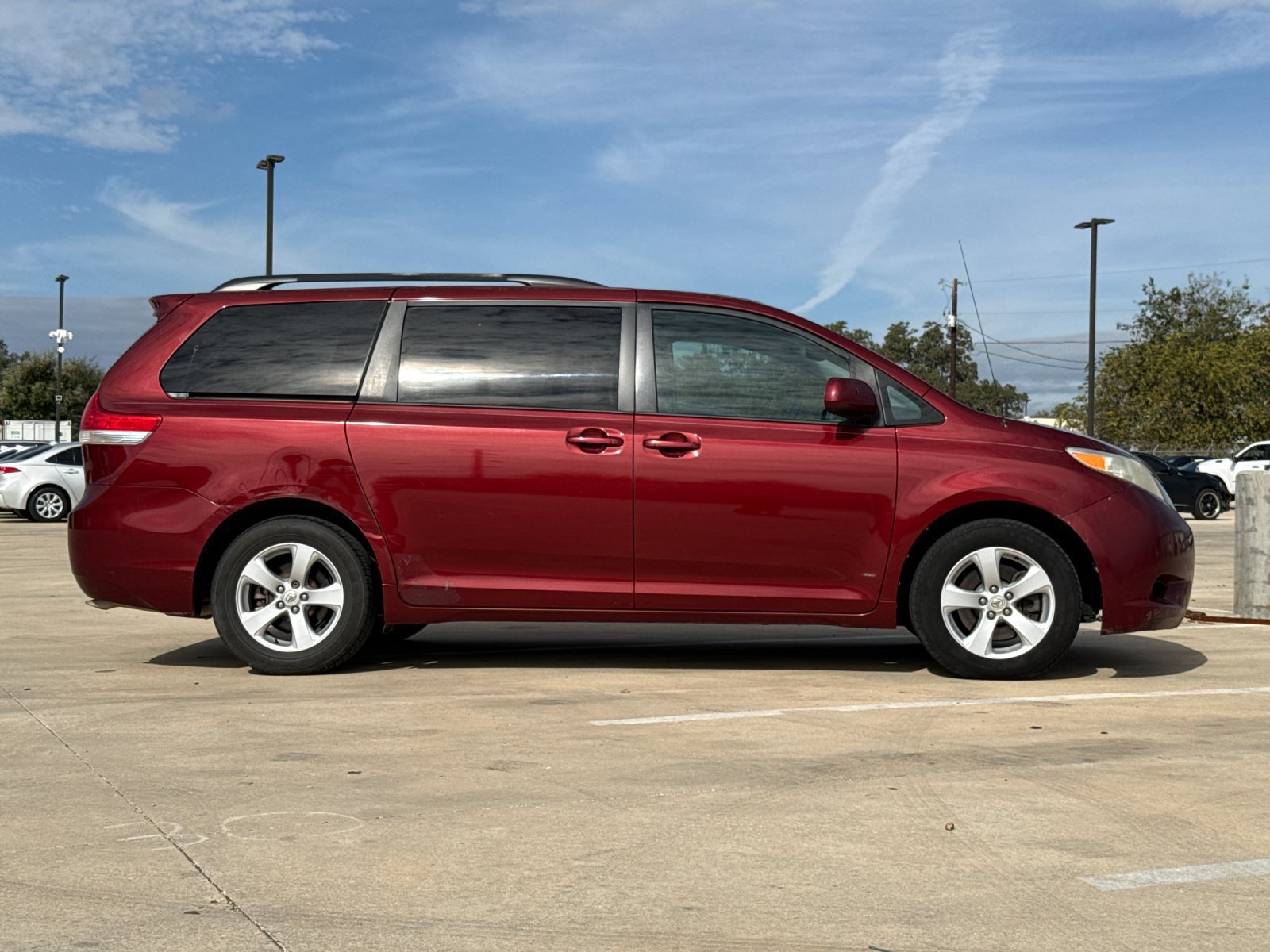 Used 2012 Toyota Sienna LE FWD image 6