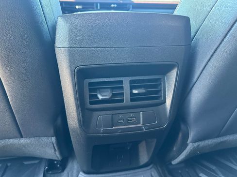 Used 2023 Chevrolet Colorado Z71 w/ Z71 Convenience Package 2 AWD/4WD image 23