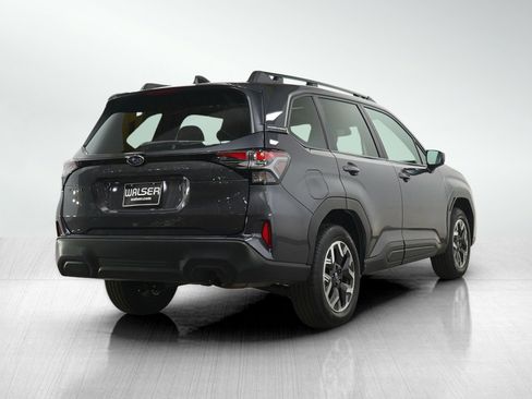 Used 2026 Subaru Forester Premium AWD/4WD image 4