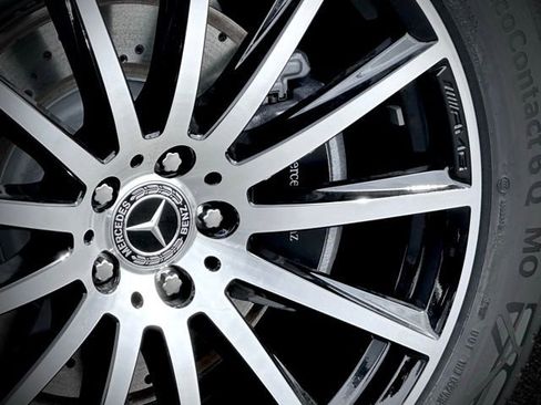 New 2026 Mercedes-Benz GLS 580 4MATIC image 15