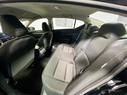 Used 2023 Nissan Altima 2.5 SV FWD image 29