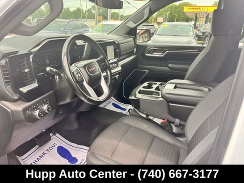Used 2024 GMC Sierra 1500 SLE w/ X31 Off-Road Package AWD/4WD image 8