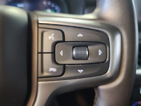Used 2024 Chevrolet Suburban LT AWD/4WD image 31