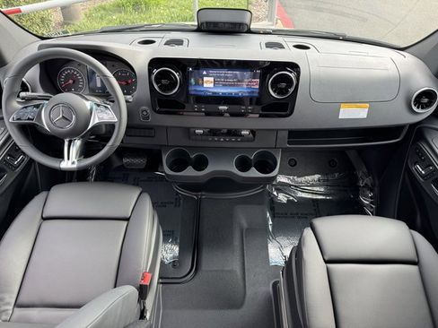 New 2026 Mercedes-Benz Sprinter 2500 image 4