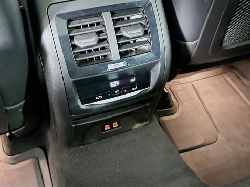 Used 2023 BMW X3 sDrive30i w/ Convenience Package image 28