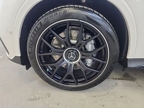 New 2025 Mercedes-Benz GLC 63 AMG S image 27