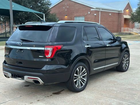 Used 2016 Ford Explorer Platinum image 5
