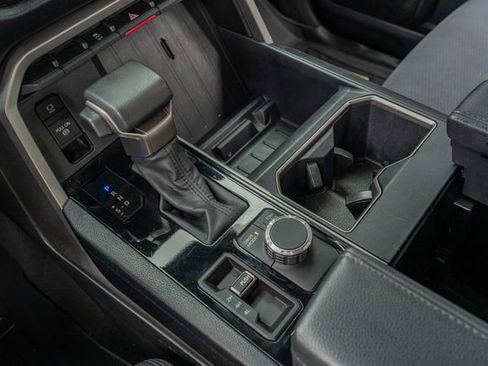 Used 2022 Toyota Tundra SR5 image 31