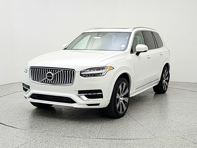Certified 2025 Volvo XC90 T8 Plus w/ Protection Package Premier AWD/4WD image 1