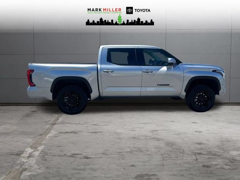 Used 2022 Toyota Tundra SR5 w/ Advanced Technology Package AWD/4WD image 6