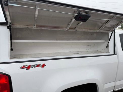 Used 2020 Chevrolet Colorado W/T w/ WT Convenience Package AWD/4WD image 12