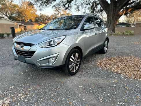 Used 2015 Hyundai Tucson Limited w/ Option Group 03 FWD image 1