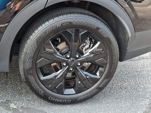 Certified 2025 Kia Sportage X-Line AWD/4WD image 8