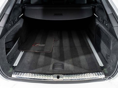 Used 2022 Audi RS 6 w/ Executive Package image 17