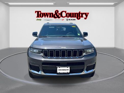 Used 2024 Jeep Grand Cherokee L Limited AWD/4WD image 2