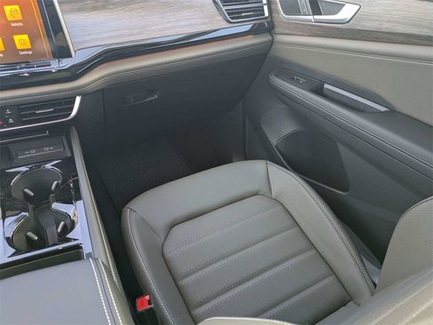 New 2026 Volkswagen Atlas SEL image 17