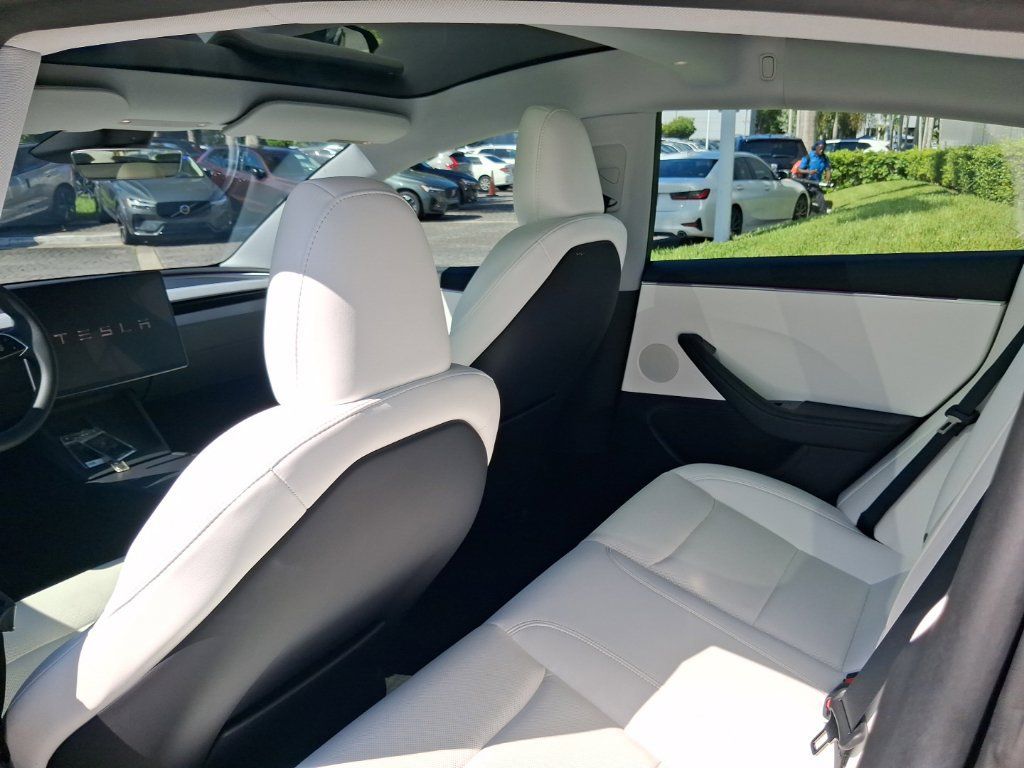 Used 2024 Tesla Model 3 Standard Range RWD image 7