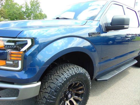 Used 2017 Ford F150 XLT w/ Equipment Group 302A Luxury AWD/4WD image 28