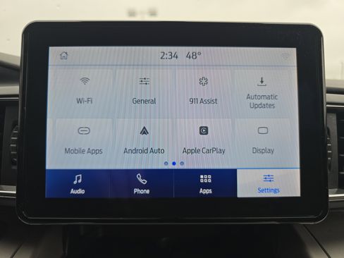 Used 2022 Ford Explorer XLT w/ Equipment Group 202A AWD/4WD image 32