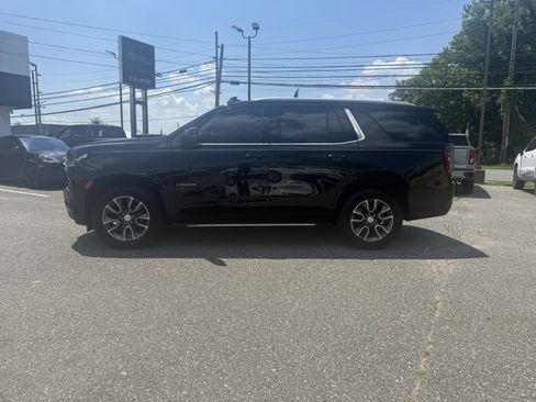 Used 2023 Chevrolet Tahoe LT w/ LT Signature Plus Package AWD/4WD image 6