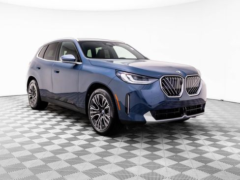 New 2026 BMW X3 xDrive30 w/ Premium Package AWD/4WD image 9
