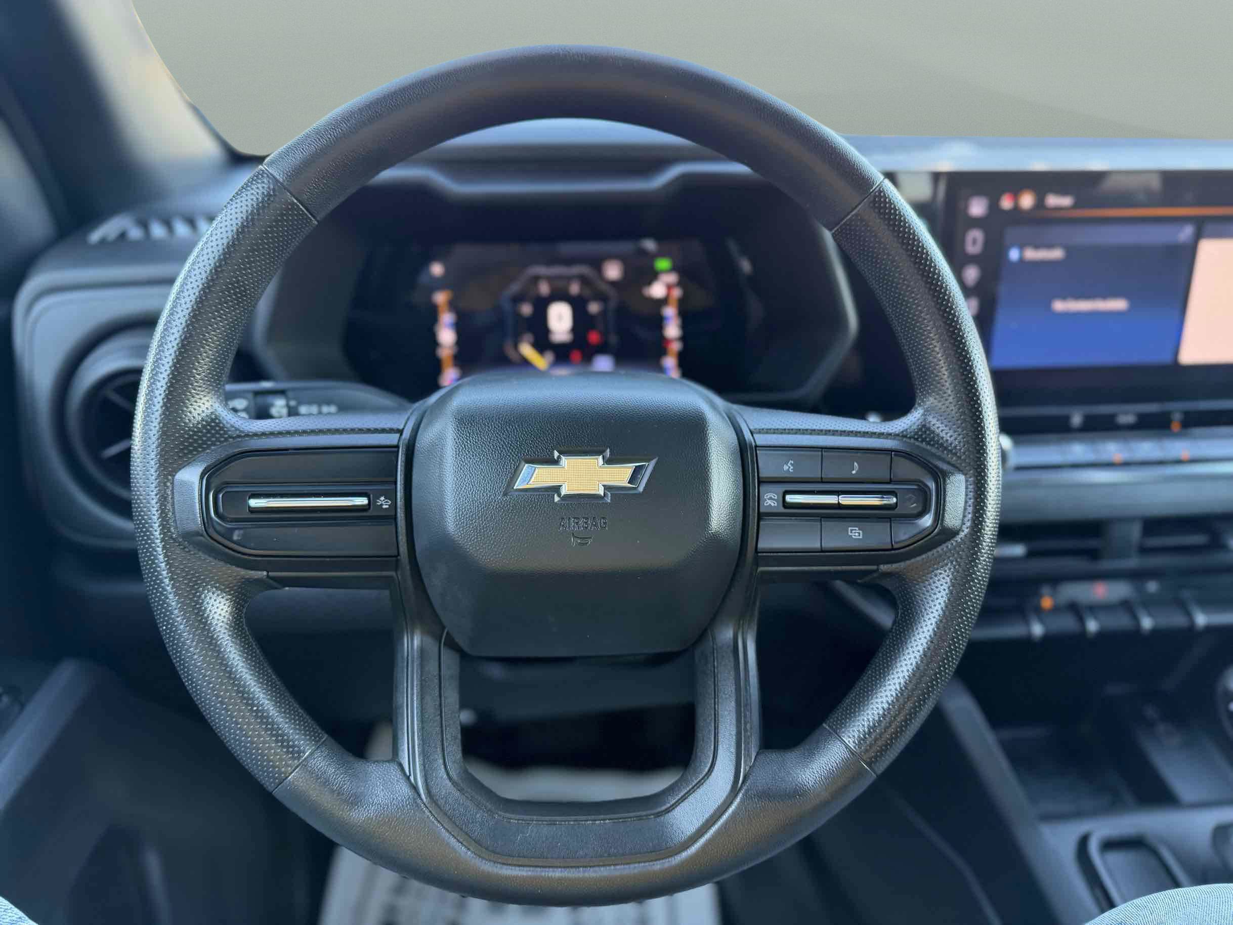 Used 2023 Chevrolet Colorado W/T RWD image 17