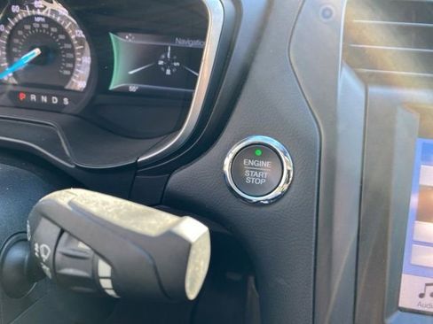 Used 2019 Ford Fusion Titanium AWD/4WD image 22