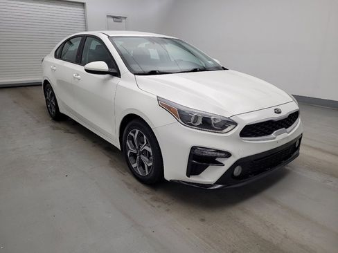 Used 2020 Kia Forte LXS image 13