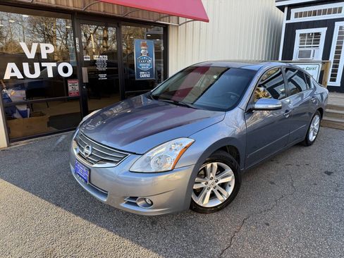 Used 2011 Nissan Altima 2.5 SL w/ 2.5SL Pkg image 1