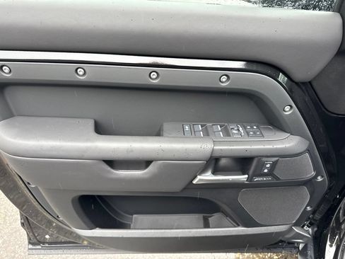 New 2026 Land Rover Defender 110 S AWD/4WD image 11
