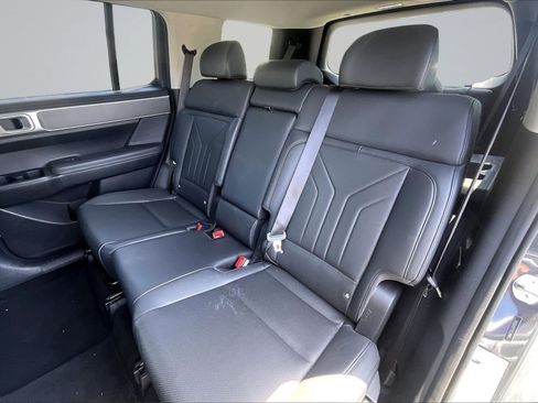 Used 2025 Hyundai Santa Fe SEL FWD image 26